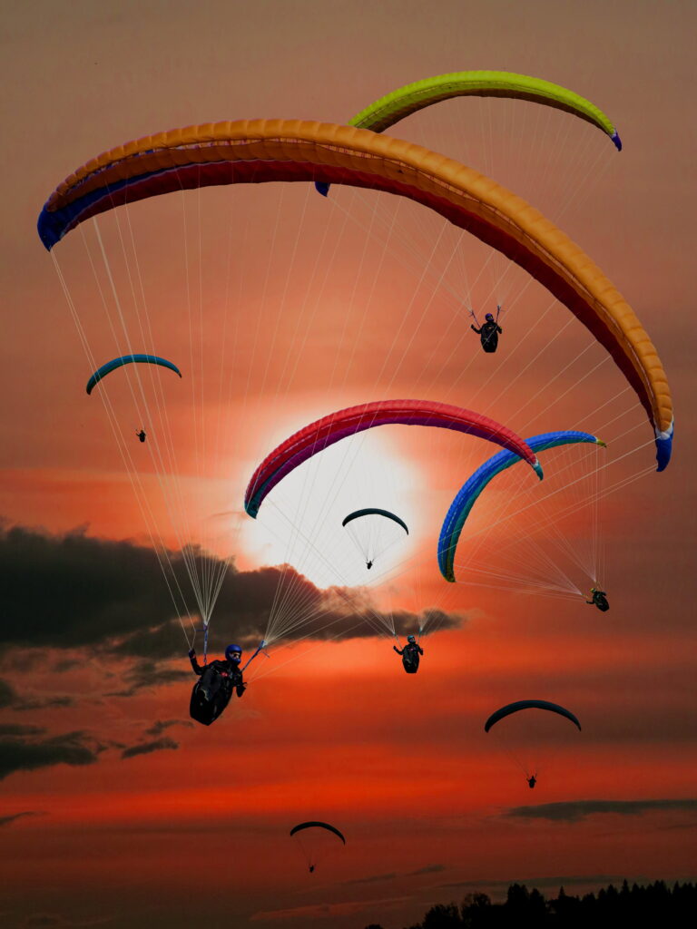 paraglider paragliding fly sun eafc8ae2d1d221997bd67a8af9195abf